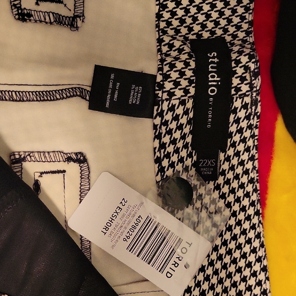 Studio by Torrid Houndstooth Pants